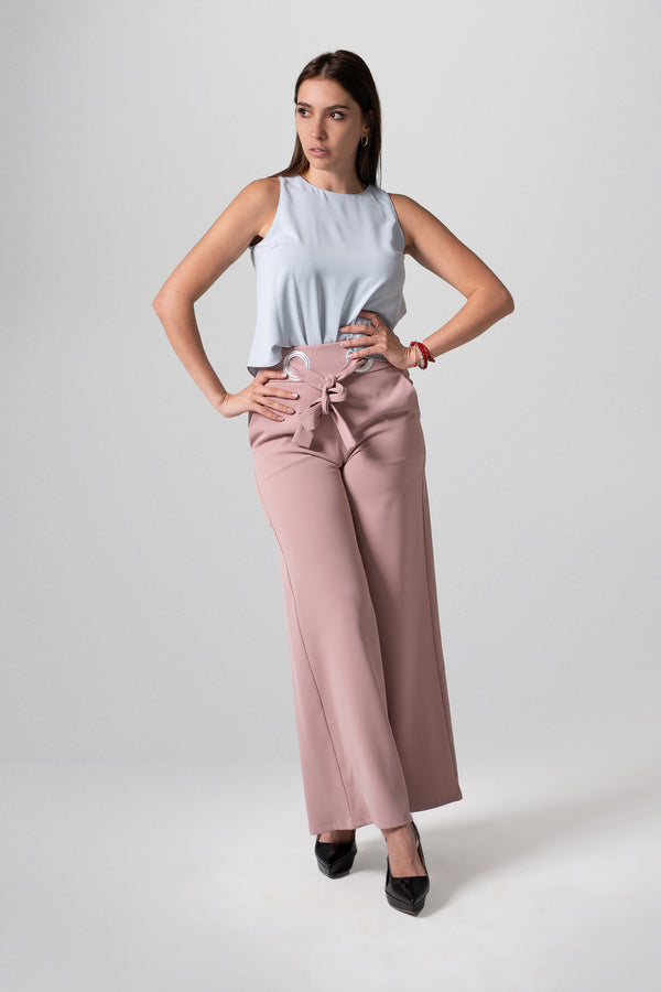 Blusa básica sin mangas con cuello redondo