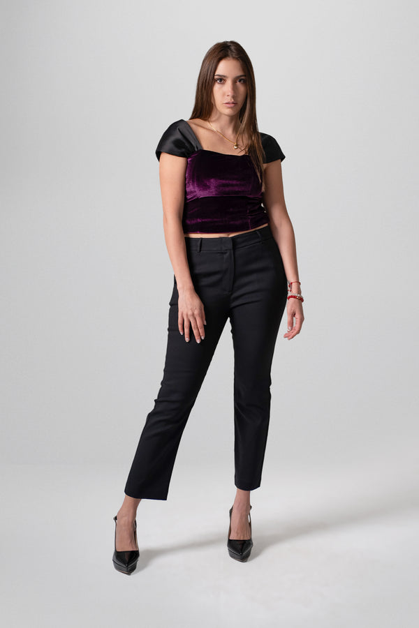 Blusa de terciopelo con manga satinada y moño en espalda