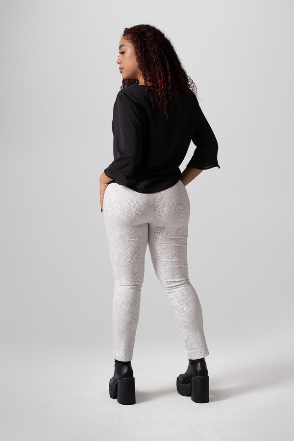 Blusa manga 3/4 con pinza en escote