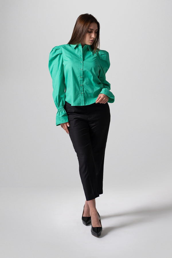 Blusa camisera manga larga con hombros abullonados