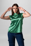 Blusa Satinada Verde Cuello Alto
