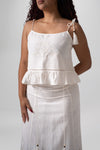 Set boho bordado – top con volantes y falda midi con cordones